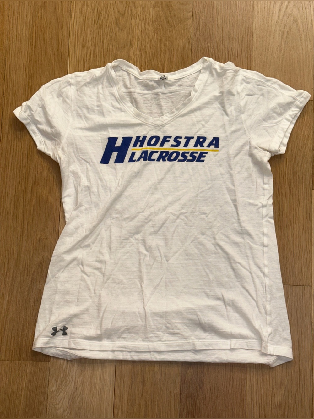 Under Armour Team Issued Women’s White Hofstra Lacrosse Tee Shirt Size Medium